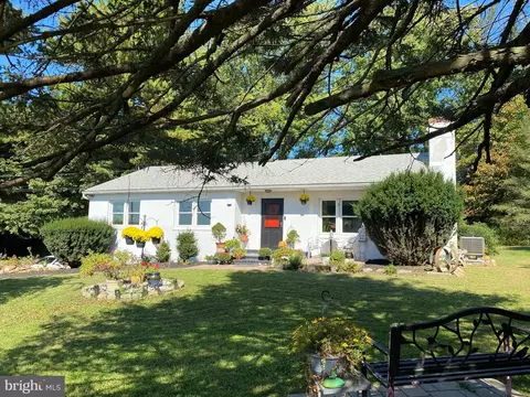 191 W Street Rd, Kennett Square, PA 19348