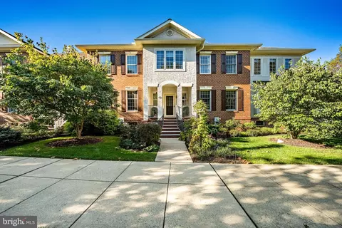 475 Fairmont Dr #237, Chester Springs, PA 19425