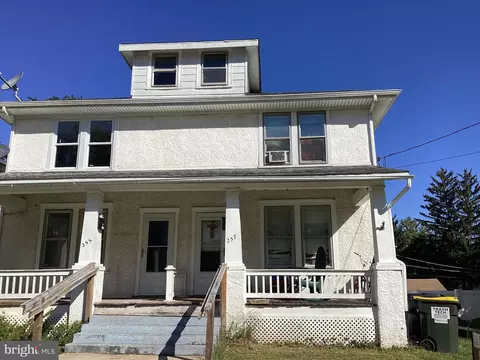 257 Maple St, Oxford, PA 19363