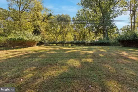 Exterior - 306 Devonshire Rd, Devon, PA 19333 photo 5 of 7