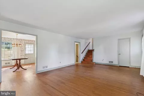 Living - 306 Devonshire Rd, Devon, PA 19333 photo 2 of 4