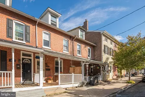 317 Hall St, Phoenixville, PA 19460