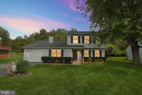218 Park Dr, Downingtown, PA 19335