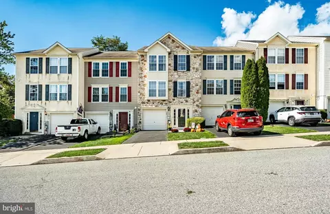 408 Green Hill Rd, Parkesburg, PA 19365