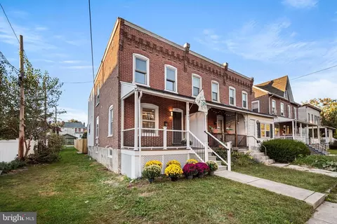 309 Jefferson Ave, Downingtown, PA 19335