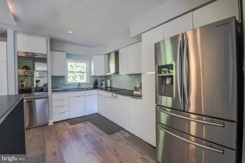 Kitchen - 109 Glendale Rd, Exton, PA 19341 photo 2 of 2