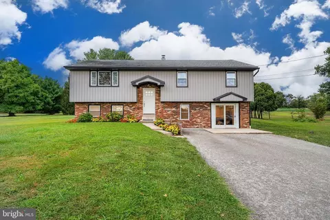 950 Spring City Rd, Phoenixville, PA 19460