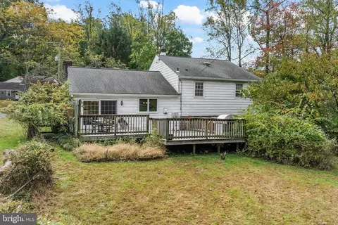 Exterior - 387 Devonshire Rd, Devon, PA 19333 photo 6 of 7