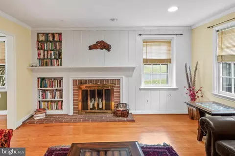 Living - 387 Devonshire Rd, Devon, PA 19333 photo 2 of 2