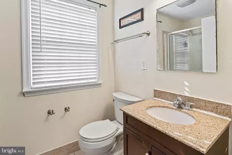 Bath - 387 Devonshire Rd, Devon, PA 19333 photo 1 of 2