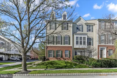 1910 Cavalier Ln, Chester Springs, PA 19425