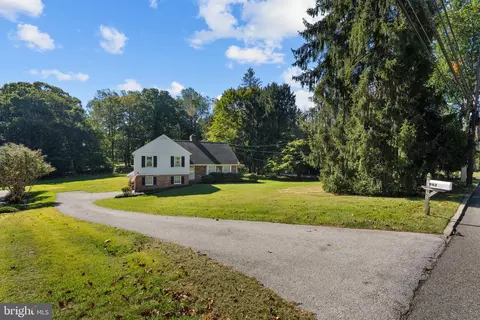 Exterior - 962 Weadley Rd, Radnor, PA 19087 photo 5 of 8