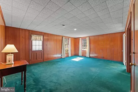 Living - 962 Weadley Rd, Radnor, PA 19087 photo 4 of 6