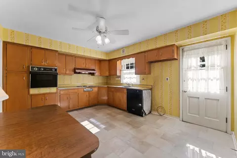Kitchen - 962 Weadley Rd, Radnor, PA 19087 photo 1 of 2