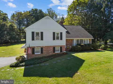 Exterior - 962 Weadley Rd, Radnor, PA 19087 photo 6 of 8