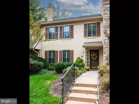 2104 Weatherstone Dr, Paoli, PA 19301