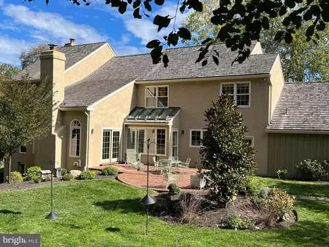 Exterior - 287 Stonegate Dr, Devon, PA 19333 photo 2 of 6