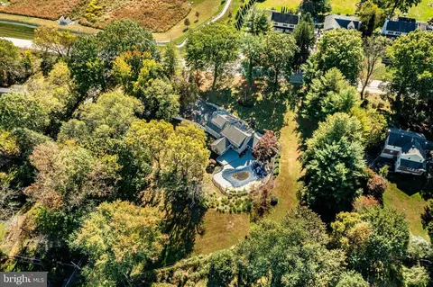 View/Area - 657 Walker Rd, Wayne, PA 19087 photo 5 of 8
