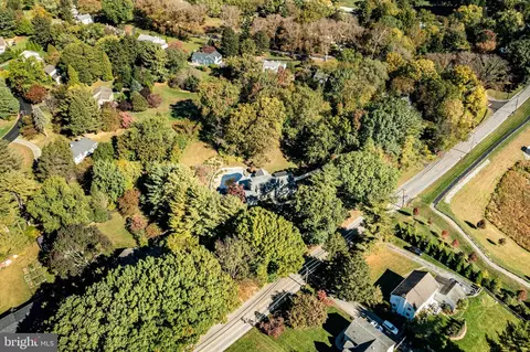 View/Area - 657 Walker Rd, Wayne, PA 19087 photo 7 of 8