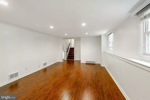 Living - 657 Walker Rd, Wayne, PA 19087 photo 1 of 6