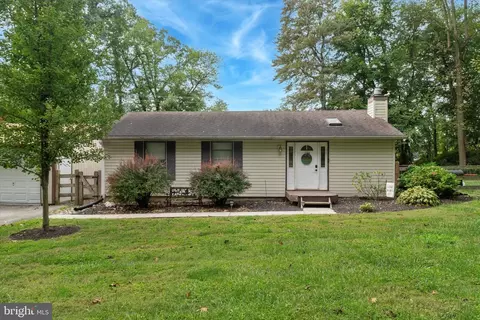 105 Cambridge Rd, Coatesville, PA 19320