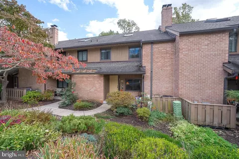 332 Paoli Woods #332, Paoli, PA 19301