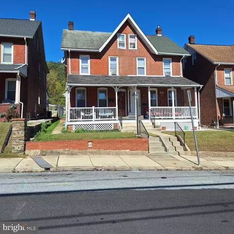 381 Charles St, Coatesville, PA 19320
