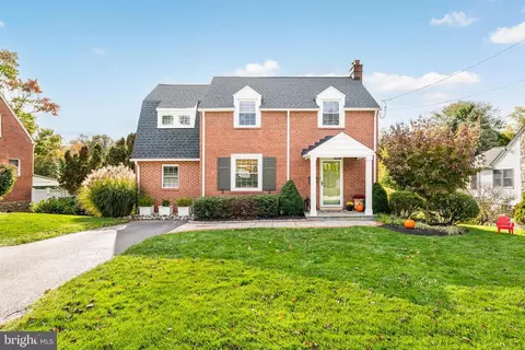 12 Moreland Rd, Paoli, PA 19301