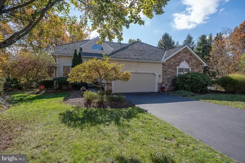 206 Yorktown Pl, Berwyn, PA 19312