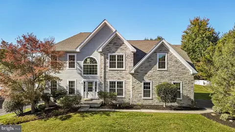 307 Prescott Dr, Chester Springs, PA 19425