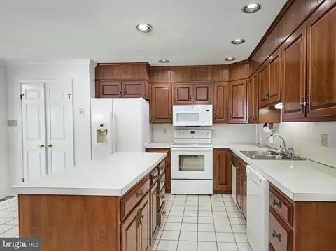 263 Lafayette Ln, Chesterbrook, PA 19087 photo 11