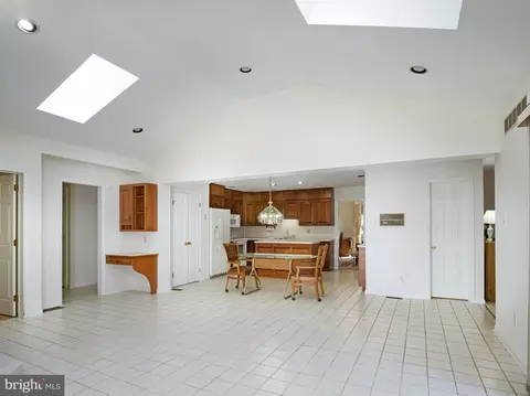263 Lafayette Ln, Chesterbrook, PA 19087 photo 13