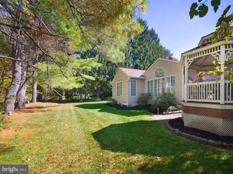263 Lafayette Ln, Chesterbrook, PA 19087 photo 41