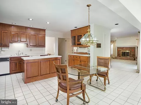 263 Lafayette Ln, Chesterbrook, PA 19087 photo 7