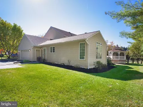 263 Lafayette Ln, Chesterbrook, PA 19087 photo 39