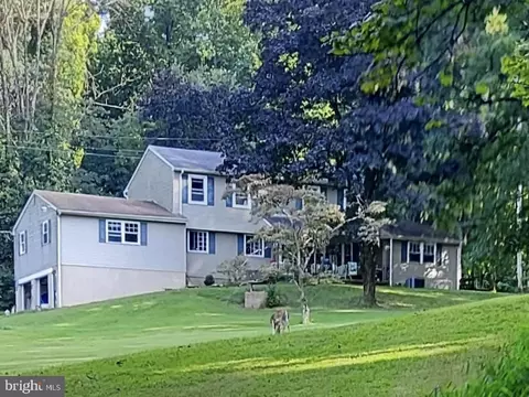 51 Aldham Rd, Phoenixville, PA 19460