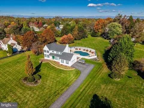 7 Morningmist Ln, Oxford, PA 19363