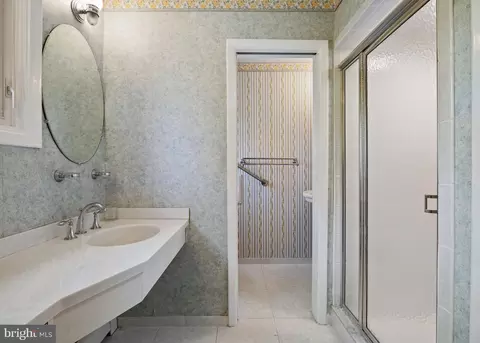 Bath - 1014 Townsend Cir, Wayne, PA 19087 photo 1 of 4