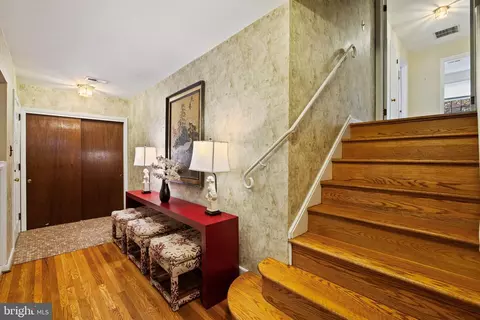 Entry Way - 1014 Townsend Cir, Wayne, PA 19087 photo 4 of 8