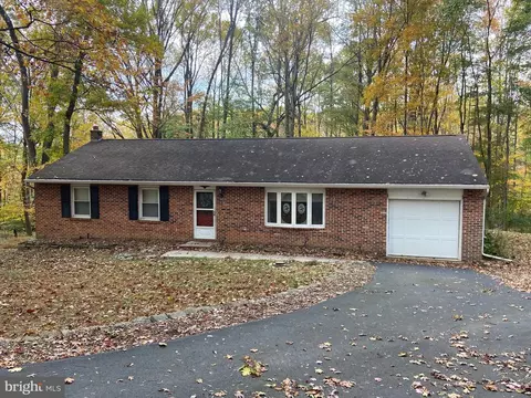 60 Carlin Dr, Coatesville, PA 19320