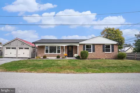 301 E Bridge St, Parkesburg, PA 19365