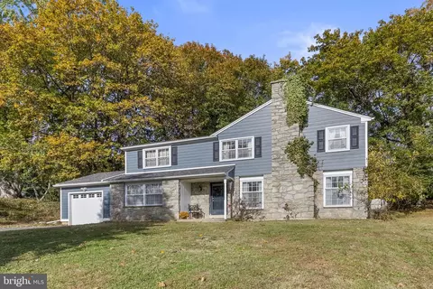 25 Hillendale Rd, Chadds Ford, PA 19317