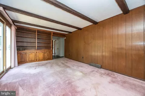Living - 324 Conner Dr, Exton, PA 19341 photo 3 of 4