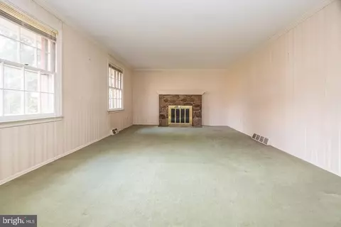 Living - 324 Conner Dr, Exton, PA 19341 photo 1 of 4