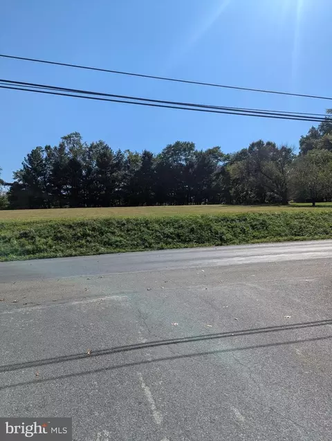 258 Line Rd, Kennett Square, PA 19348 photo 3