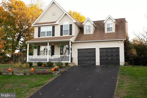 114 Midland Dr, Oxford, PA 19363