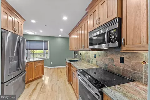 Kitchen - 577 Pewter Dr, Exton, PA 19341 photo 1 of 5