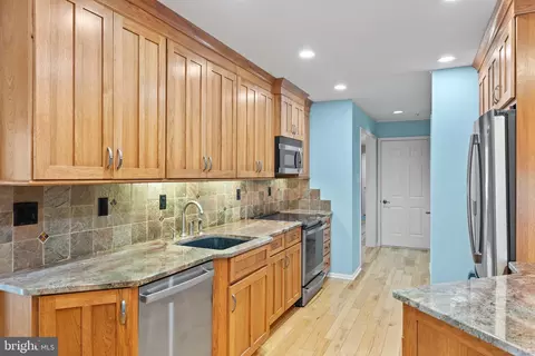Kitchen - 577 Pewter Dr, Exton, PA 19341 photo 3 of 5