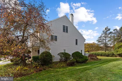 Exterior - 577 Pewter Dr, Exton, PA 19341 photo 5 of 6