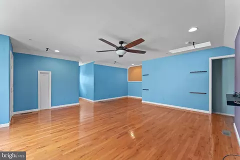 Living - 577 Pewter Dr, Exton, PA 19341 photo 3 of 3